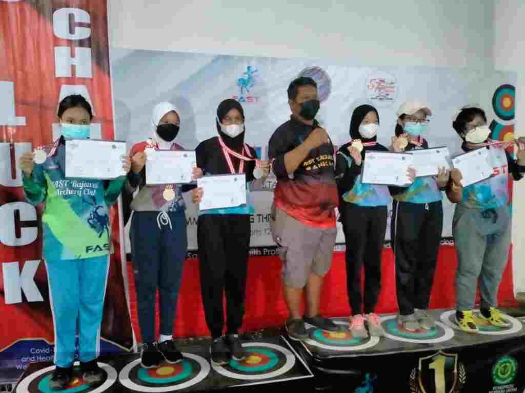 Kembali Berprestasi di Tengah Pandemi, Atlet Panahan MTsN 1 Sidoarjo Beradu di Kompetisi Bergengsi