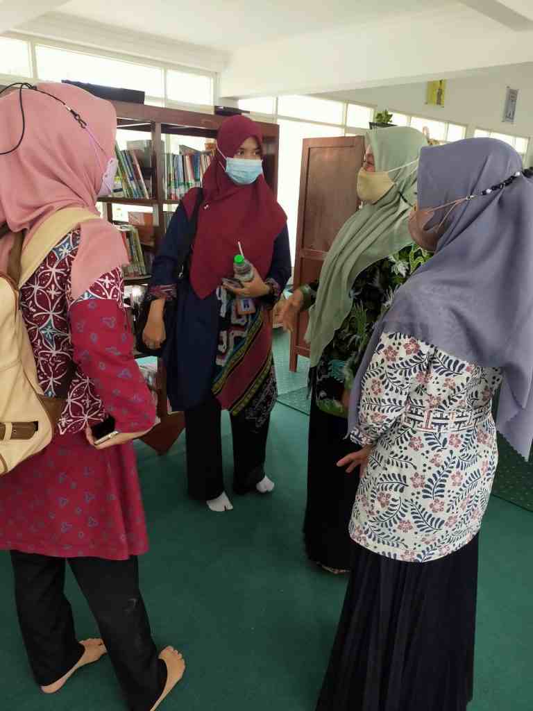 Sambutan Hangat dalam Kunjungan Irjen Kemenag RI di MTsN 1 Sidoarjo