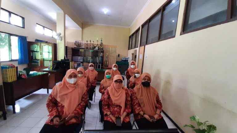Kakanwil : Seorang Ibu Di Tuntut Untuk Lebih Bijak Mampu Mengedukasi Keluarga Terutama Anak
