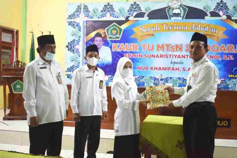 Sertijab Kaur Tata Usaha di MTsN 2 Sidoarjo