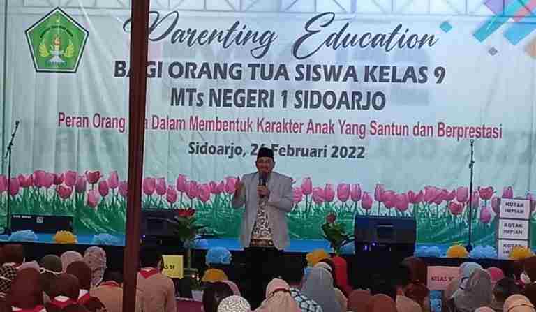 Parenting Education Menyambut Putih Abu-abu
