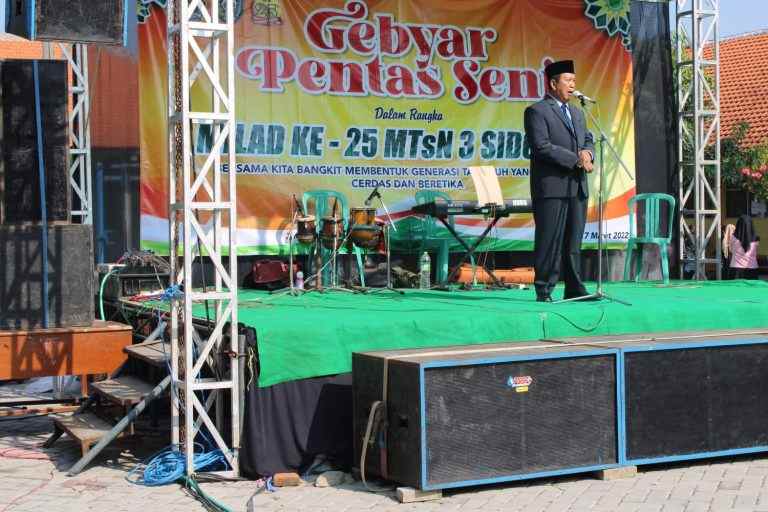 Gebyar Seni Peringatan Milad Ke-25 MTs Negeri 3 Sidoarjo