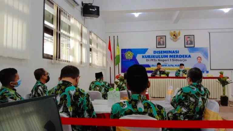 Program Diseminasi Kurikulum Merdeka di MTsN 1 Sidoarjo
