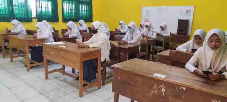 Ujian Madrasah Berbasis Android 2021/ 2022 MTs Negeri 3 Sidoarjo