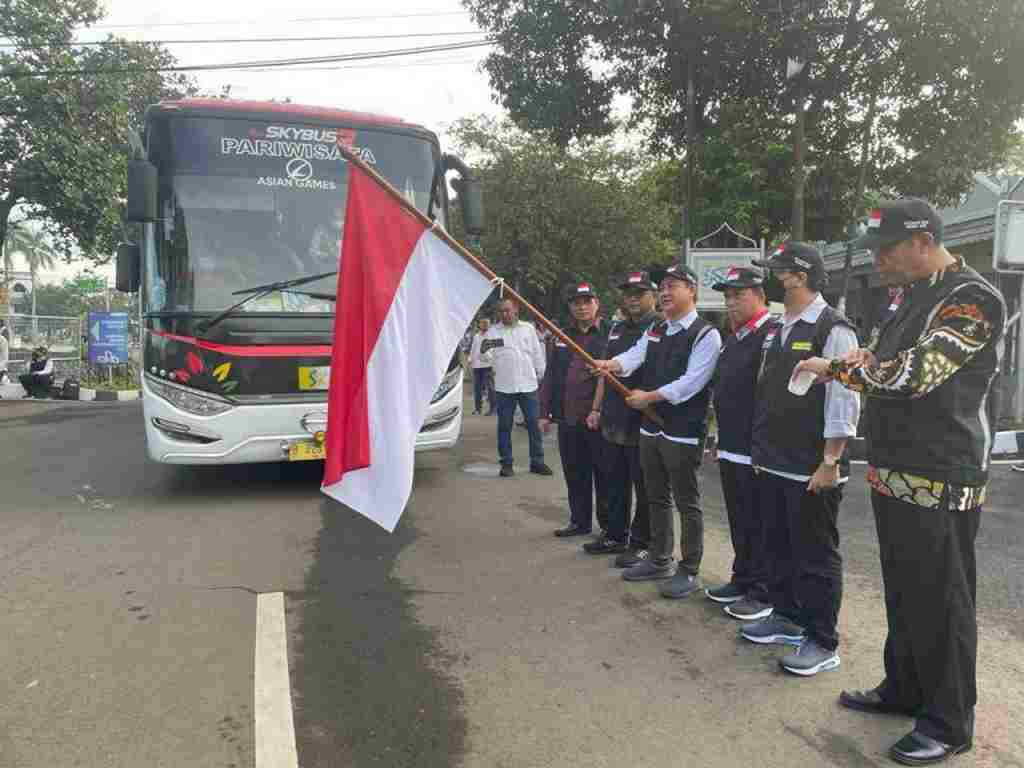 325 Petugas Haji Berangkat ke Arab Saudi