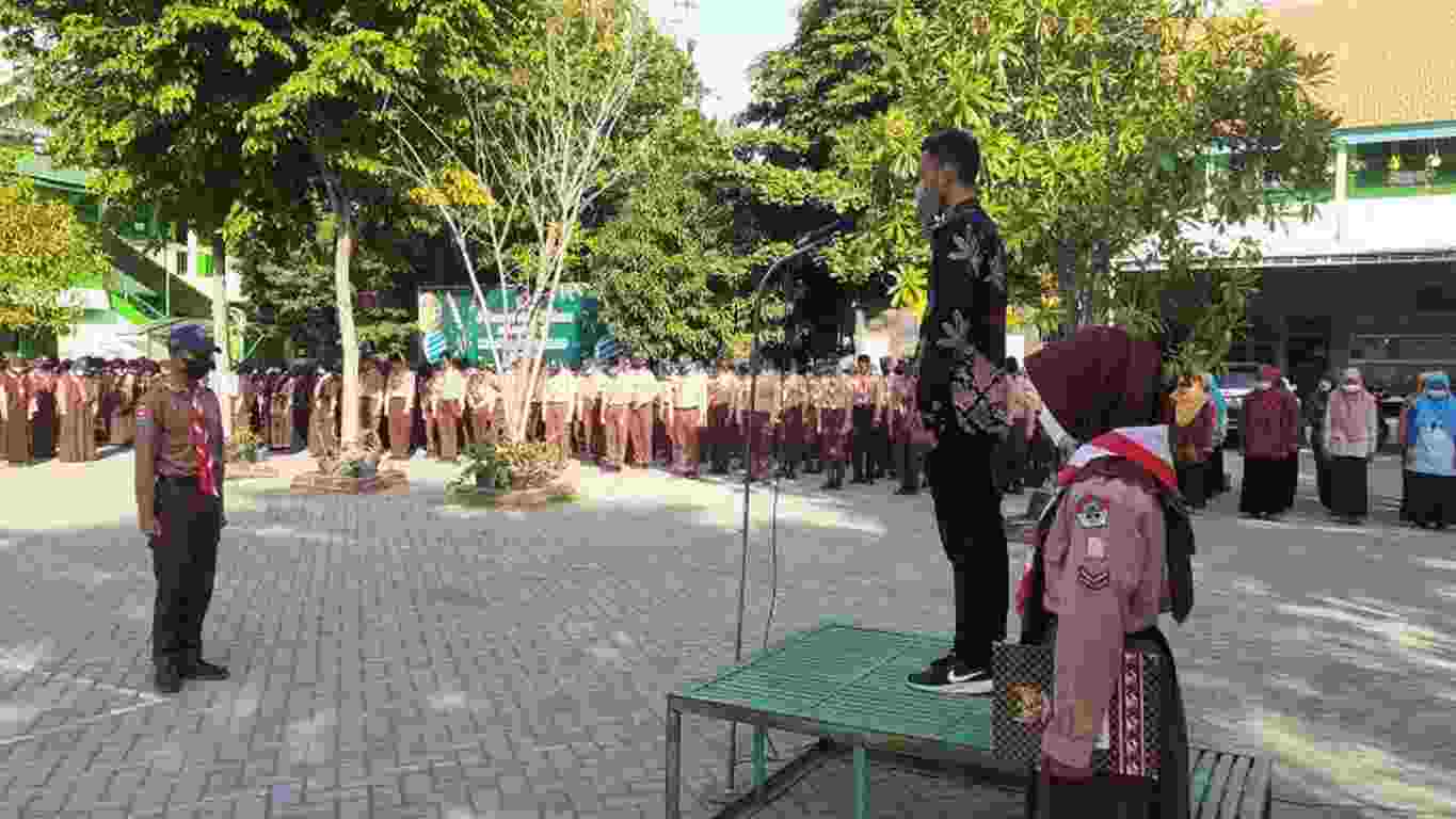 MTsN 4 Sidoarjo hadirkan Penyuluh Narkoba dari BNNK Sidoarjo