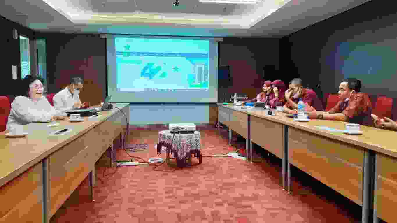 Audensi Tim Literasi MTsN 4 Sidoarjo Ke Perpusnas RI
