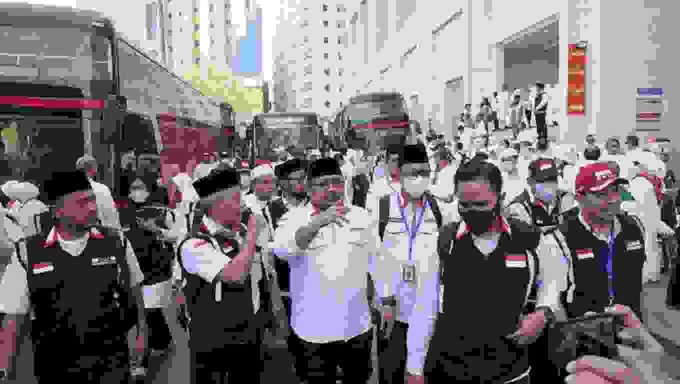 Detail, Gus Men Pastikan Seluruh Jemaah Berangkat ke Arafah