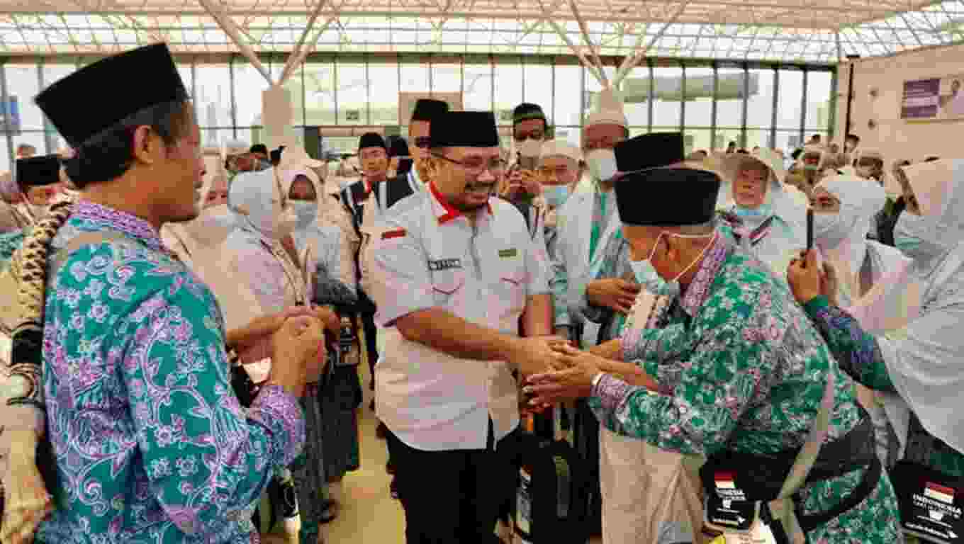 Lepas Kepulangan SOC 2, Menag Sampaikan Salam Presiden, Komit Terus Lakukan Perbaikan