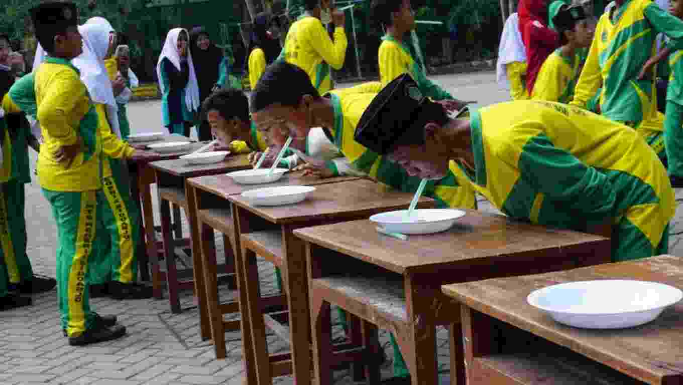 Bangun Karakter Nasionalis dalam Peringatan HUT Ke-77 Kemerdekaan RI di MTsN 4 Sidoarjo