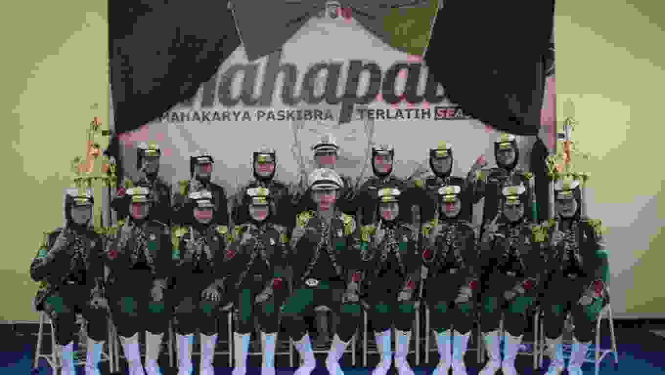 Tim Paskib MTsN 2 Sidoarjo Juara 1 Madya pada LKBB Majapahit Tingkat Jawa