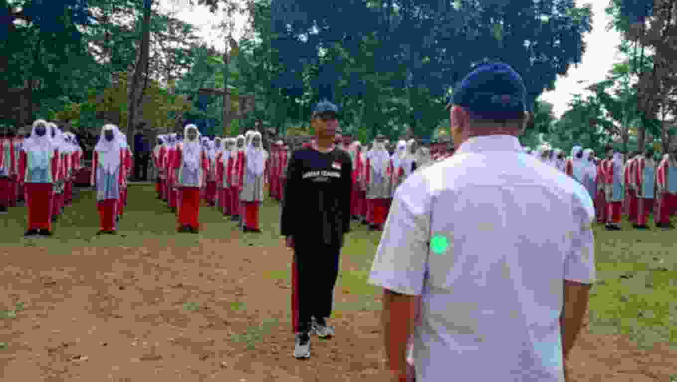 <strong>MTsN 1 SIDOARJO TINGKATKAN &nbsp;KEMANDIRIAN&nbsp; DENGAN LATIHAN DASAR KEPEMIMPINAN ( LDKS)</strong>