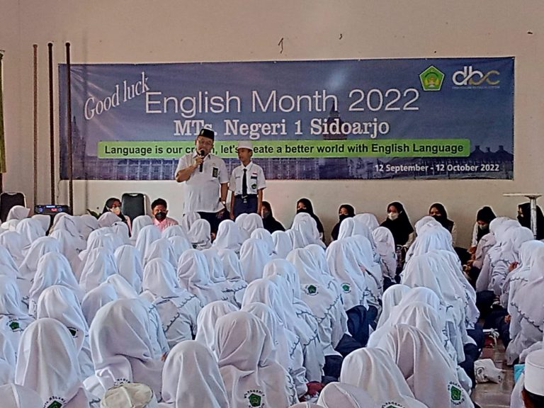 MTsN 1 Sidoarjo Giat Laksanakan English Month Berkolaborasi  Dengan  Darussalam Bilingual Course
