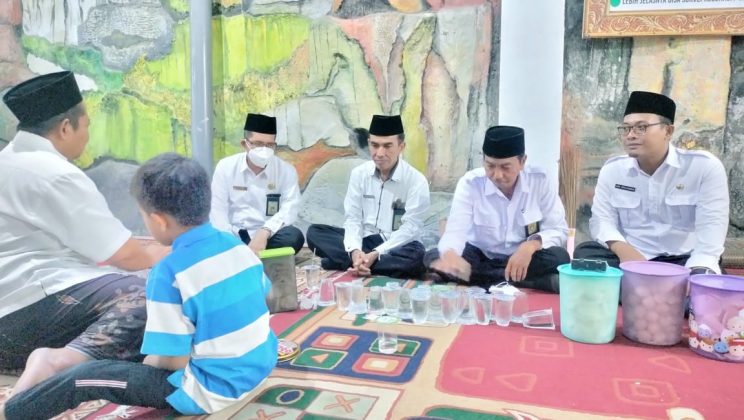 Kepala Kemenag, Kasi Pendma dan Kasi PD Pontren Takziyah Ke Ponpes Jabal Noer Taman Sidoarjo