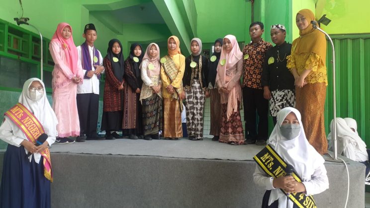 MTsN 4 Sidoarjo Realisasikan Proyek Penguatan Profil Pelajar Pancasila “Suara Demokrasi”