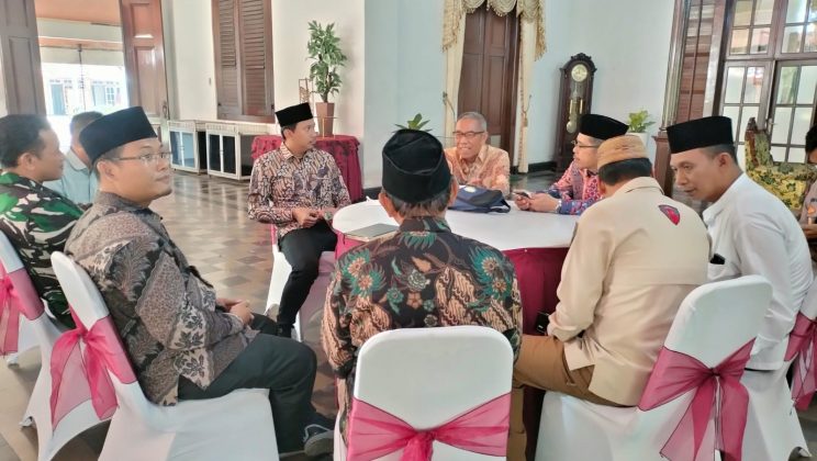 Kasi PD Pontren Kemenag Kabupaten Sidoarjo Menjadi Moderator Penguatan Islam Wasathi