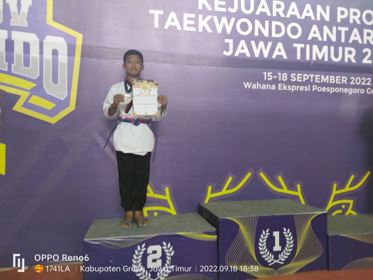 2 Siswa  MTsN 1 Sidoarjo Raih Kejuaraan Taewondo Tingkat Provinsi Jawa Timur