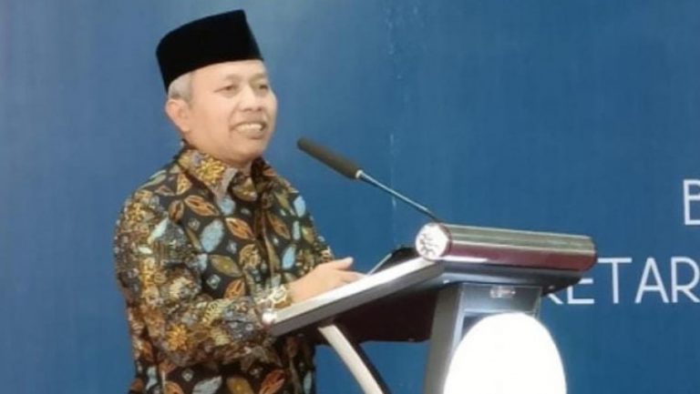 Kemenag Terbitkan Edaran, Seragam Upacara Hari Santri Sarung dan Berpeci