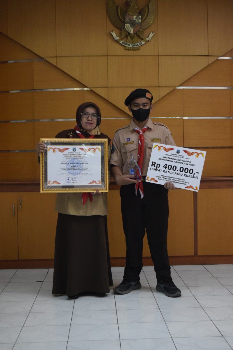 Ananda Josan F, Siswa MTsN 2 Sidoarjo Raih Juara Pertama Lomba Pramuka Jurnalis Kwarda Jawa Timur