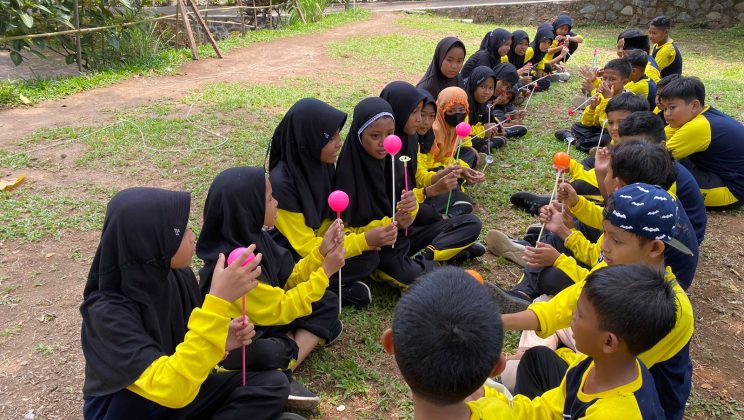 ASYIKNYA KEGIATAN OUTING CLASS DI TELOGO SEWU