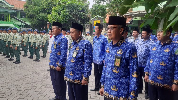 Maknai Hari Pahlawan Untuk Membangun Karakter Akhlak Mulia