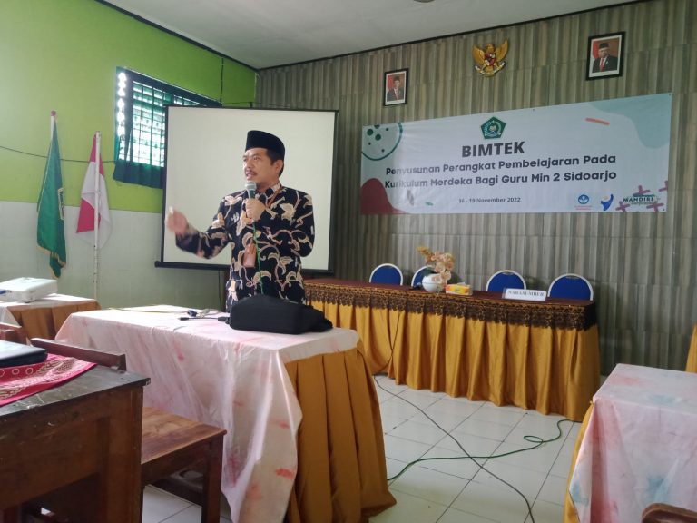 Bimtek Penyusunan Perangkat Pembelajaran Pada Kurikulum Merdeka Di MIN 2 Sidoarjo
