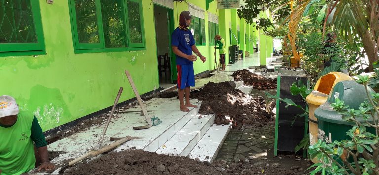 MTsN 4 Sidoarjo Bersama Komite Berikhtiar Mengembangkan Madrasah