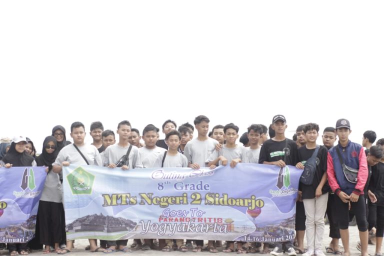 Serius dan Santai pada Outing Class MTsN 2 Sidoarjo