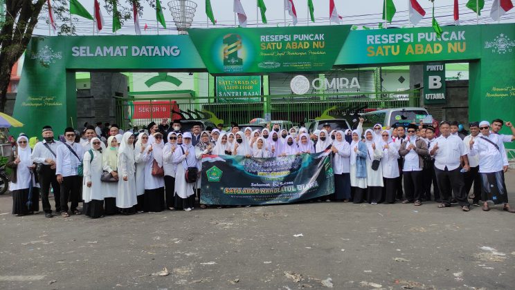 MTs Negeri 3 Sidoarjo Hadir dalam Peringatan Harlah Satu Abad NU di Sidoarjo