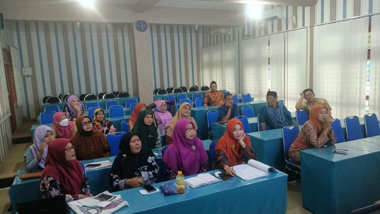Rapat Koordinasi Wali Kelas, Tim Pengembang Kurikulum dan Guru BK Dalam Pemilihan Mata Pelajaran Kelas XI Fase F Pada IKM