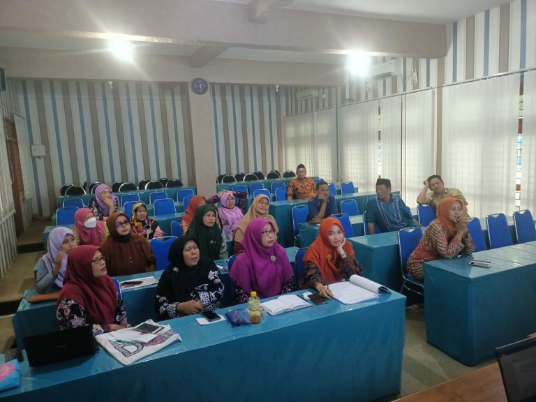 Rapat Koordinasi Wali Kelas, Tim Pengembang Kurikulum dan Guru BK Dalam Pemilihan Mata Pelajaran Kelas XI Fase F Pada IKM