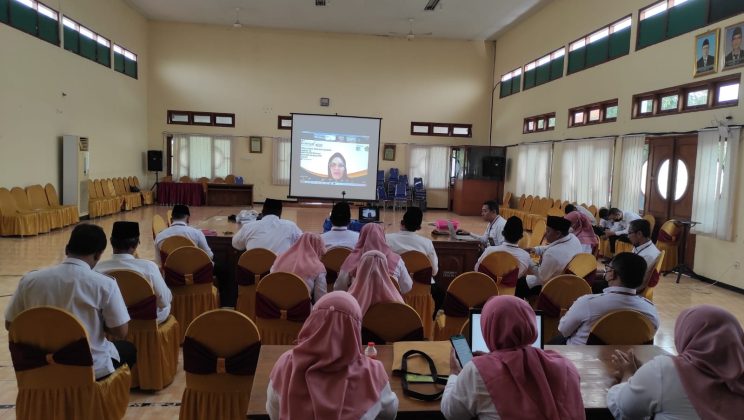 Kasubag TU Beserta Tim ZI Ikut Arahan Pelaksanaan Penilaian Pendahuluan Calon Pilot Project PMPZI Tahun 2023