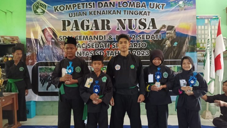 16 Siswa MIN 2 Sidoarjo Mengikuti UKT Pagar Nusa