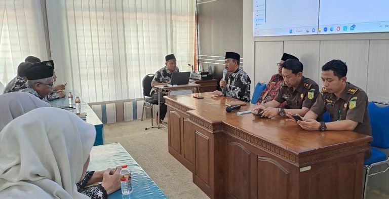 <strong>MAN Hadirkan Kejaksaan Pahamkan Hukum Panitia PPDB 2023/2024</strong>