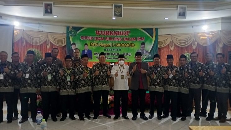 Gelar workshop IKM, MTsN 3 Sidoarjo Siap Cetak Generasi Cakap Abad 21