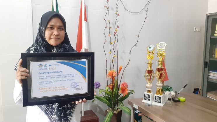 Kepala KPPN Sidoarjo Lakukan Kunjungan Kerja ke MTsN 4 Sidoarjo