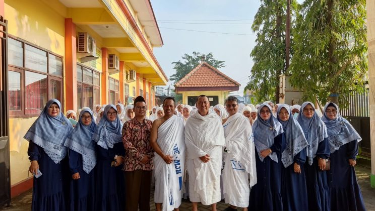 MTs Negeri 3 Sidoarjo Gelar Praktik Manasik 2023