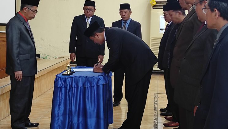 Pengambilan Sumpah 8 Penghulu Dengan Tugas Kepala KUA