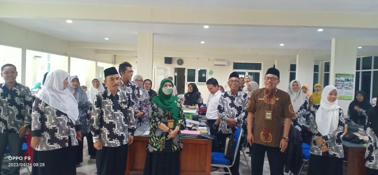 Kasubag TU Kankemenag Sidoarjo Sidak Pasca Libur Lebaran di MAN Sidoarjo