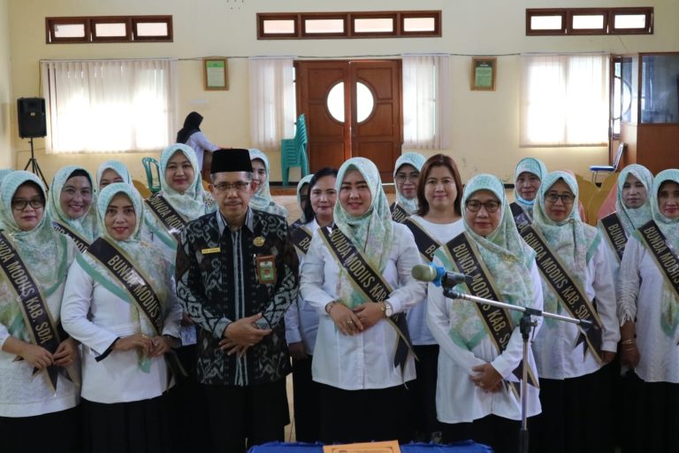 Pengukuhan Agen Moderasi Beragama Dharma Wanita Persatuan (DWP) Kemenag Sidoarjo