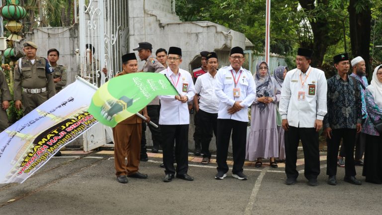 Jamaah Haji Kloter 16 dan 17 Berangkat ” Ini Pesan Bupati Sidoarjo “.