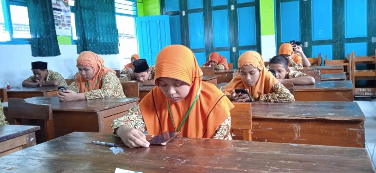 Monitoring Dan Evaluasi Pelaksanaan Asesmen Madrasah (AM) di MIN 2 Sidoarjo