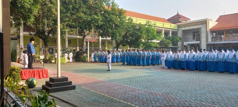 MTsN 1 Sidoarjo Tumbuhkan Generasi Pelajar Pancasila dengan Memperingati Upacara Peringatan Hari Lahir Pancasila