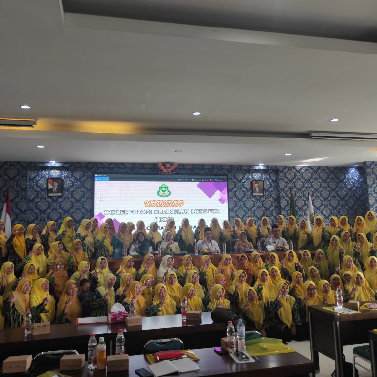 100 Guru RA Se Kecamatan Sidoarjo Ikuti Workshop Implementasi Kurikulum Merdeka