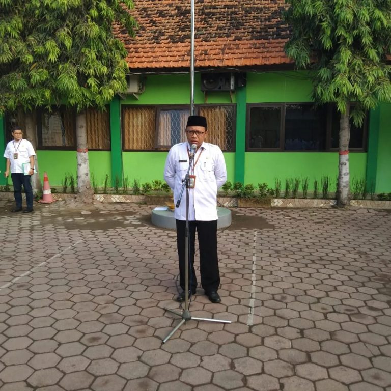 Kasubag TU/Plh. Kepala Seksi Haji Ungkap Poin Penting dalam Apel Senin Pagi