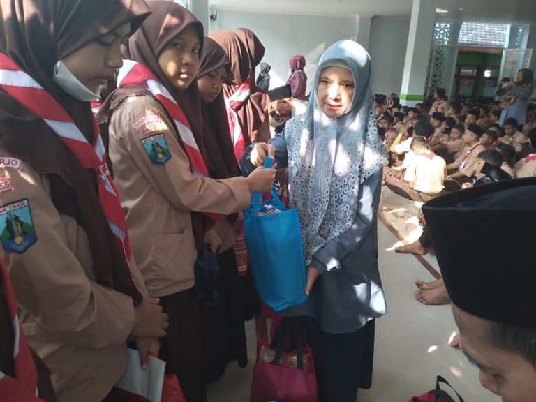 Momentum 10 Muharram 1445 H di MTsN 2 Sidoarjo