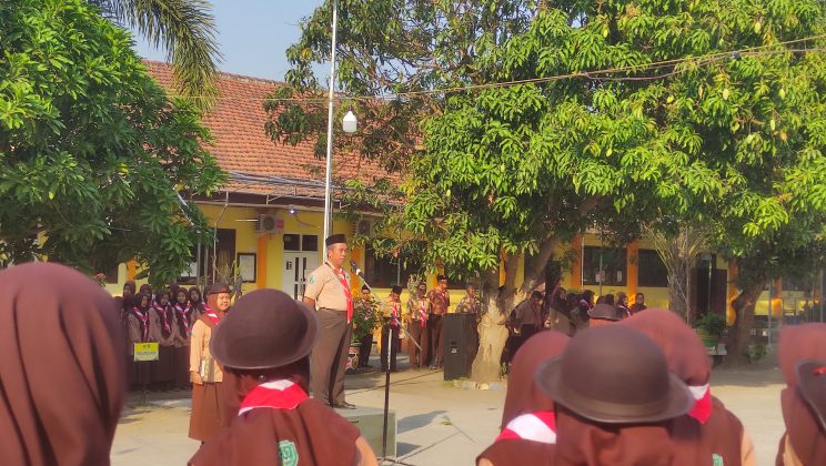Upacara Peringatan Hari Pramuka Ke-62 Di MTsN 3 Sidoarjo