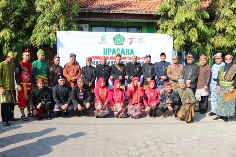 Semangat HUT Ke-78 RI Kemenag Sidoarjo Gelar Upacara Bendera