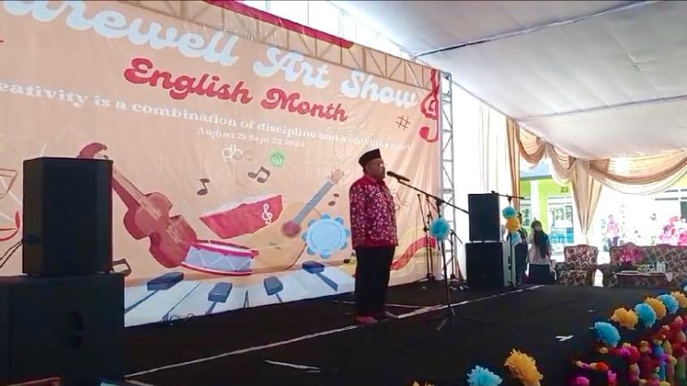 Farewell Art Show English Month MTsN 1 Sidoarjo