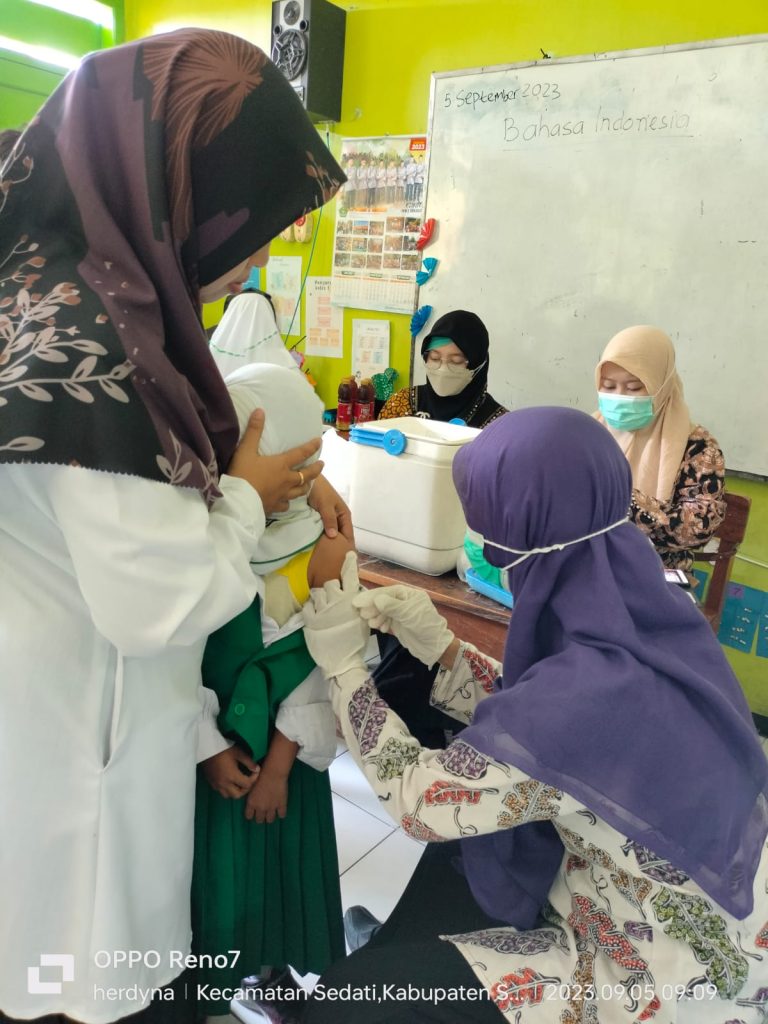 Vaksin MR dan HPV untuk Siswa MIN 2 Sidoarjo